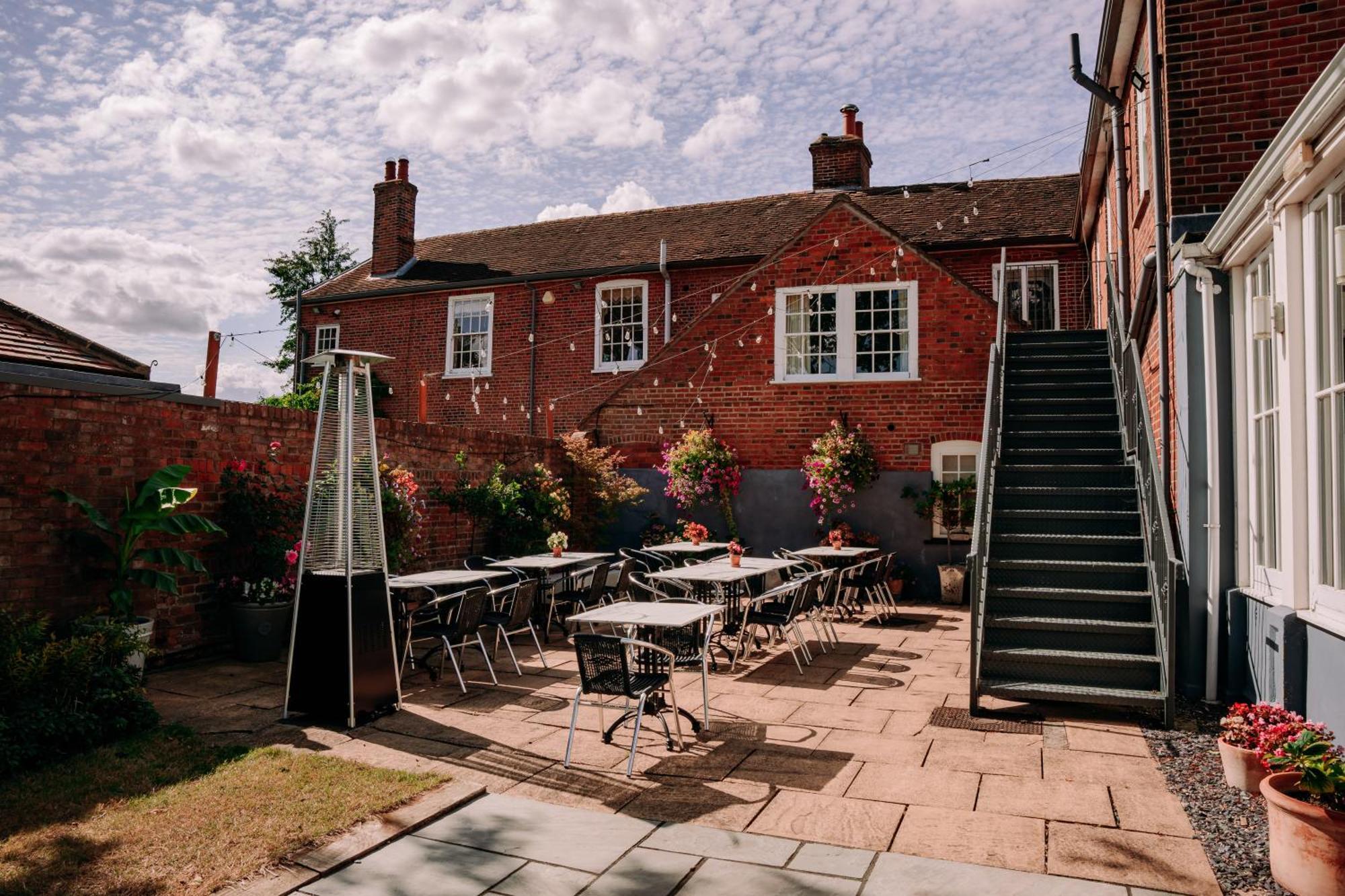 Downham Hall Bed and breakfast Wickford