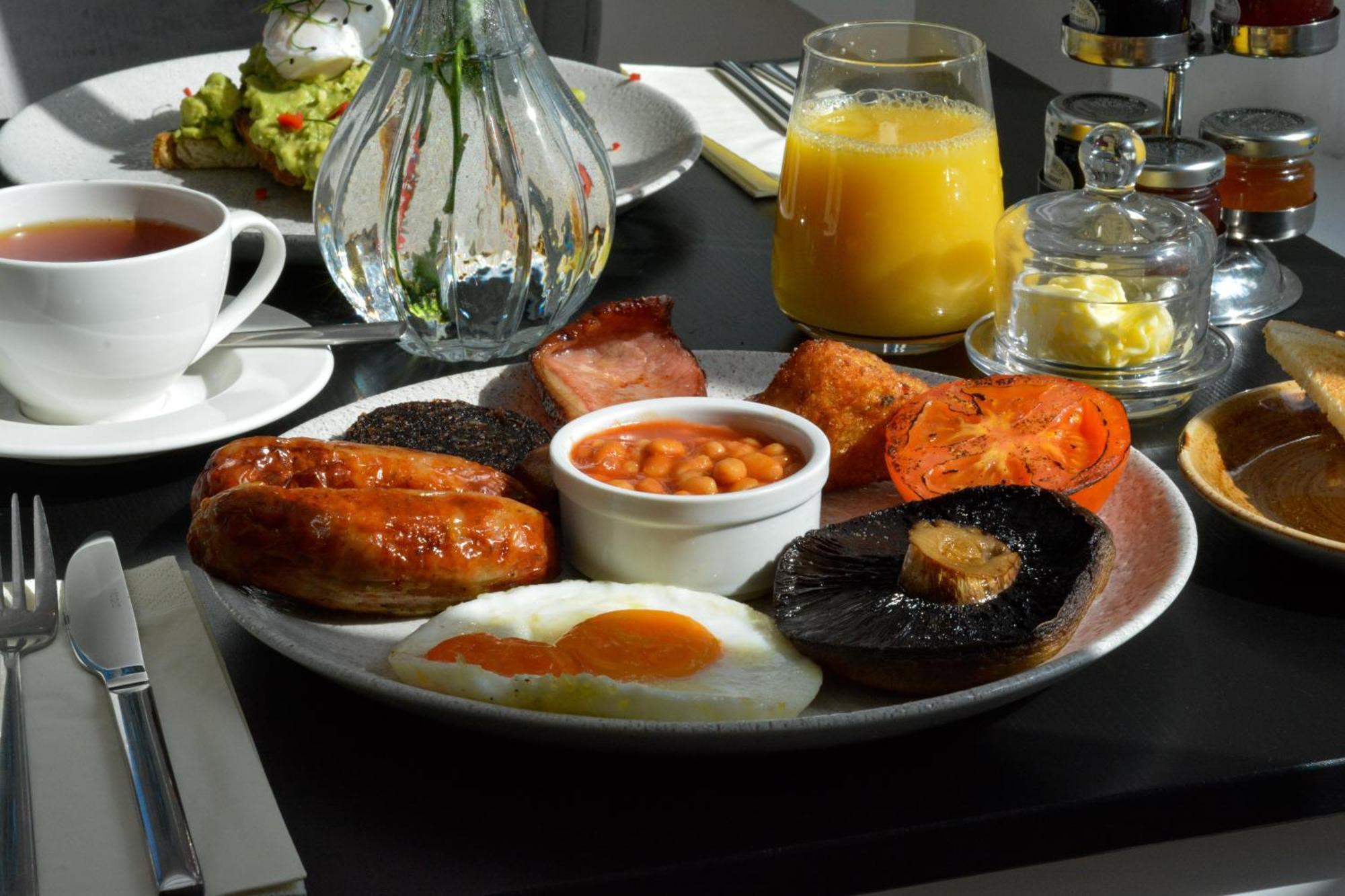 Downham Hall Bed and breakfast 4*